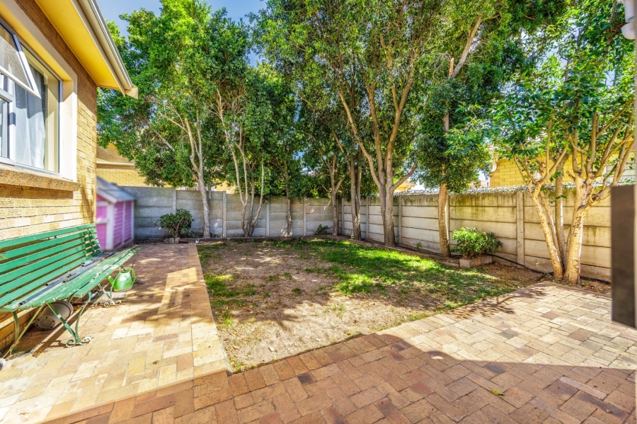 3 Bedroom Property for Sale in Sonstraal Heights Western Cape